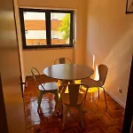 Do Bairro Hostel